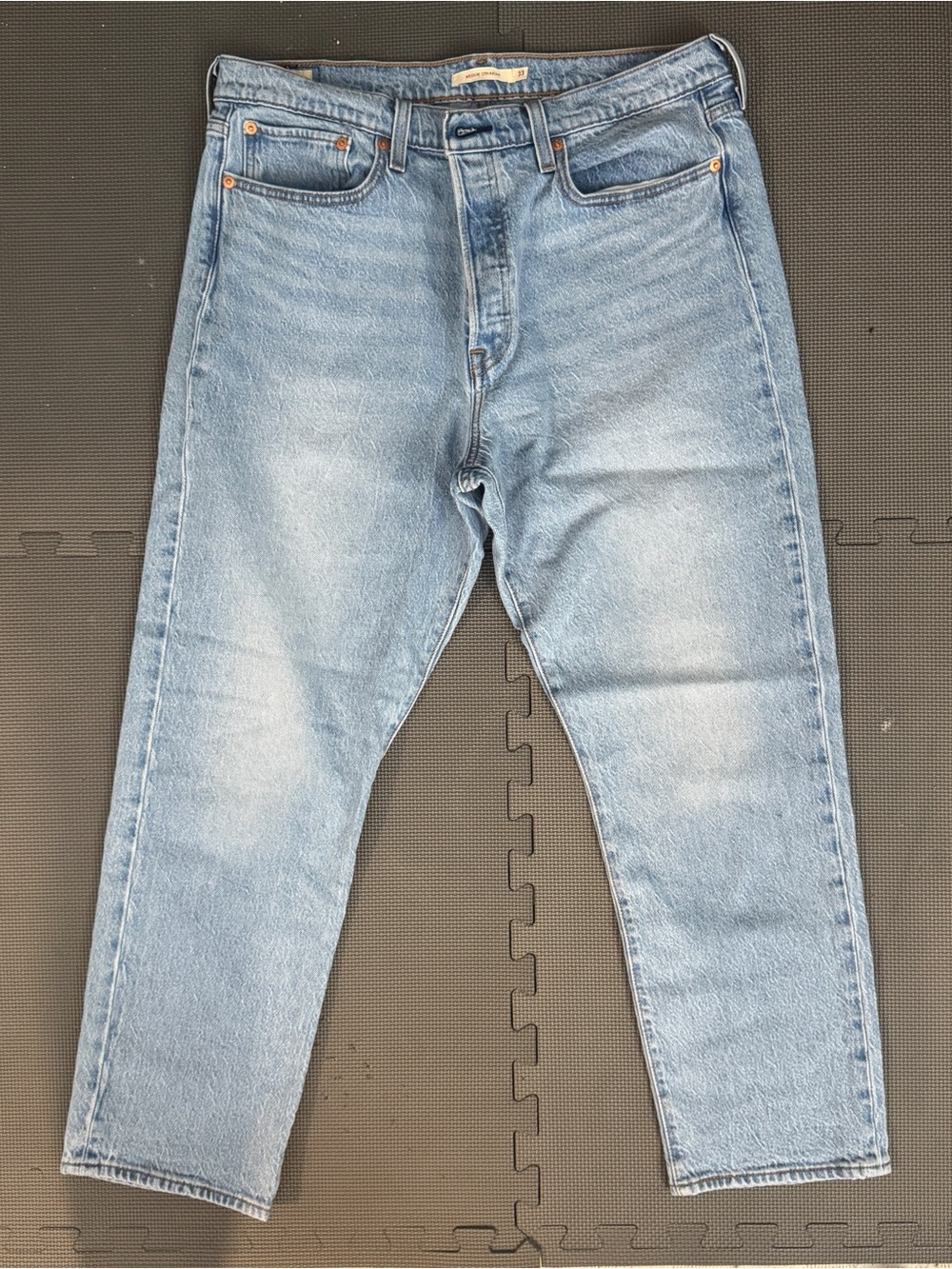 Levi’s Premium Wedgie Straight Jeans Size 33 Light Wash High Rise Button Fly